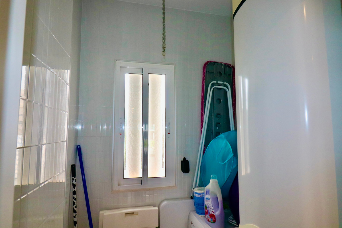 3 Bed Apartment for sale in Guardamar Del Segura Costa Blanca, Alicante, Spain
