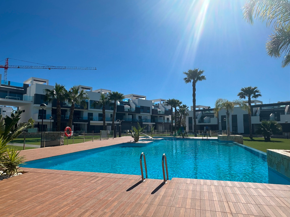 3 Bed Apartment for sale in Guardamar Del Segura Costa Blanca, Alicante, Spain