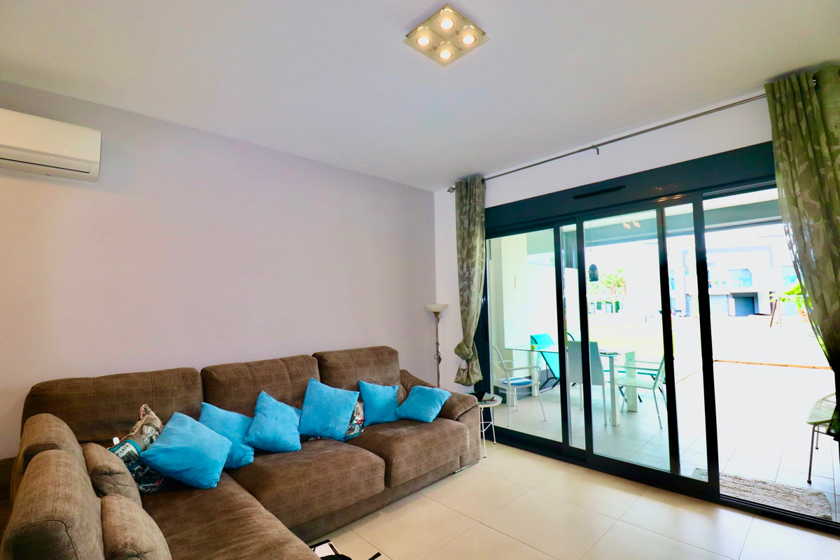 3 Bed Apartment for sale in Guardamar Del Segura Costa Blanca, Alicante, Spain