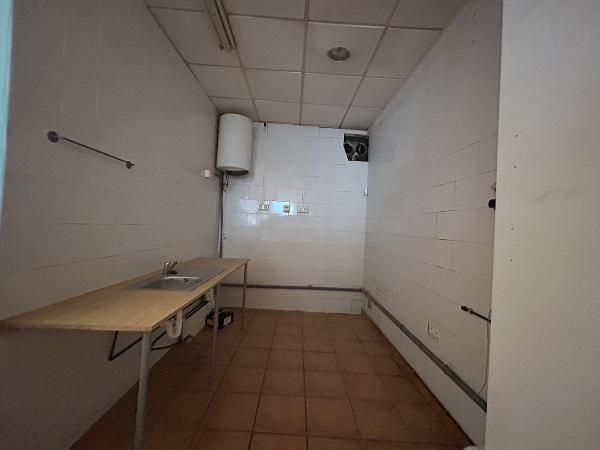 Commercial unit for sale in Villamartin Costa Blanca, Alicante, Spain