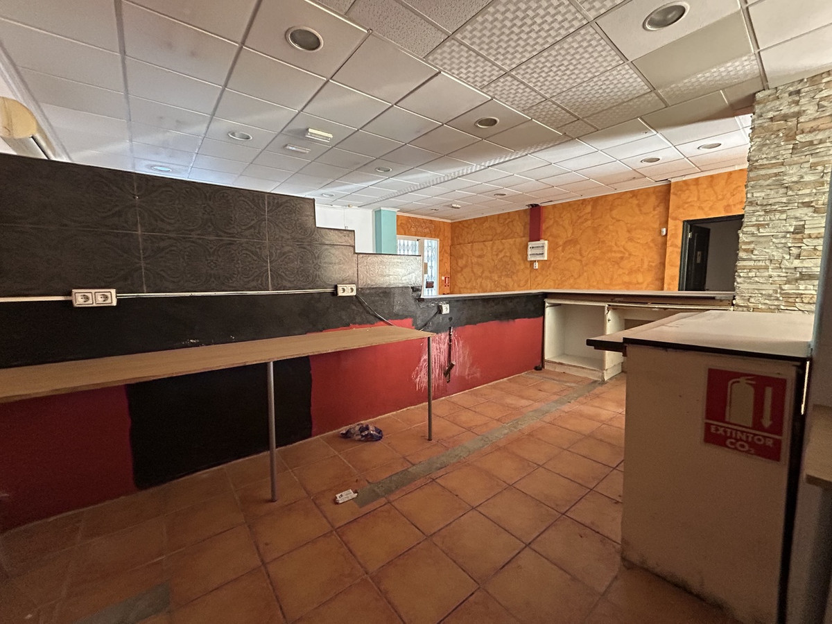 Commercial unit for sale in Villamartin Costa Blanca, Alicante, Spain