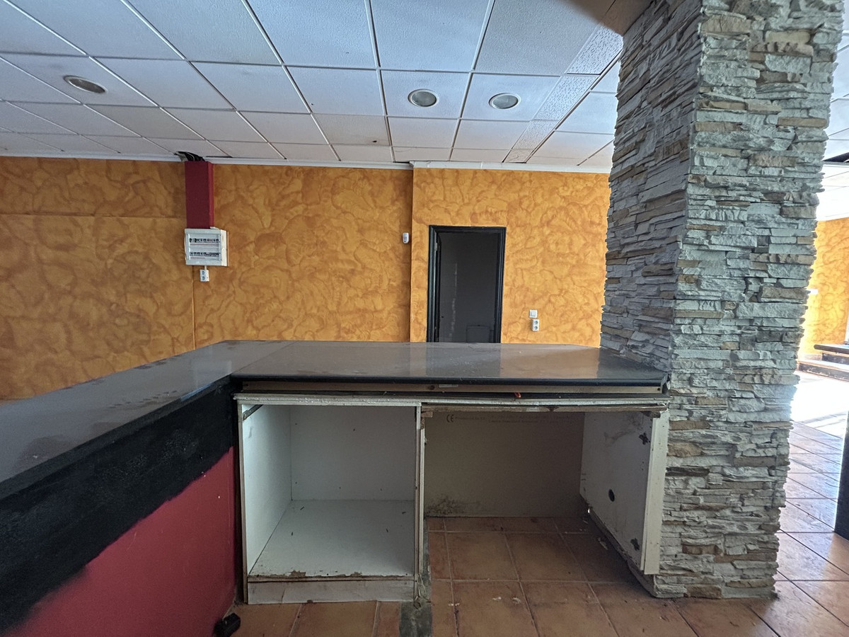 Commercial unit for sale in Villamartin Costa Blanca, Alicante, Spain