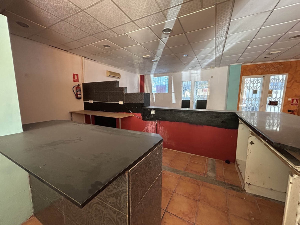 Commercial unit for sale in Villamartin Costa Blanca, Alicante, Spain