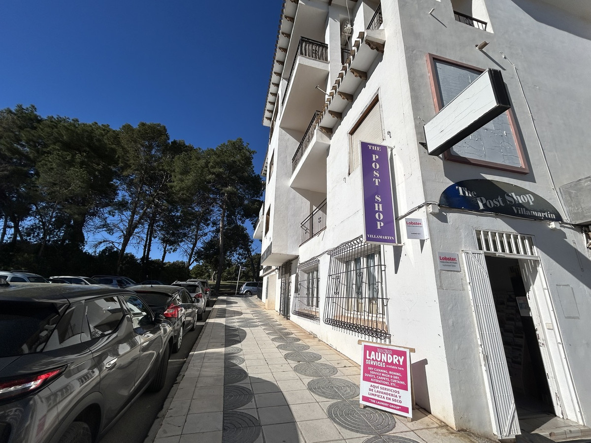 Commercial unit for sale in Villamartin Costa Blanca, Alicante, Spain