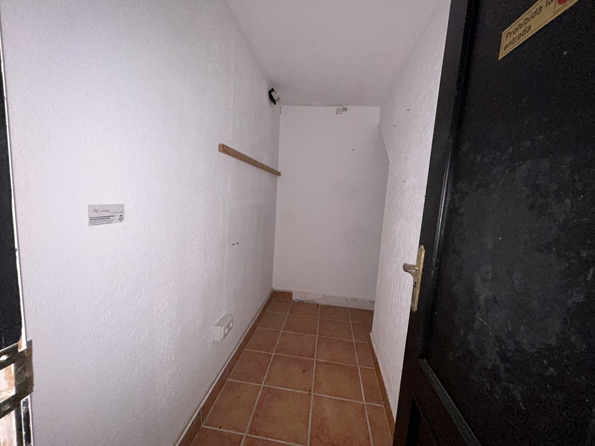 Commercial unit for sale in Villamartin Costa Blanca, Alicante, Spain