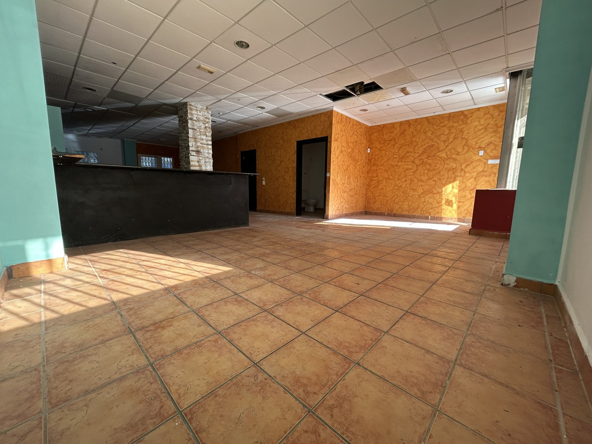Commercial unit for sale in Villamartin Costa Blanca, Alicante, Spain