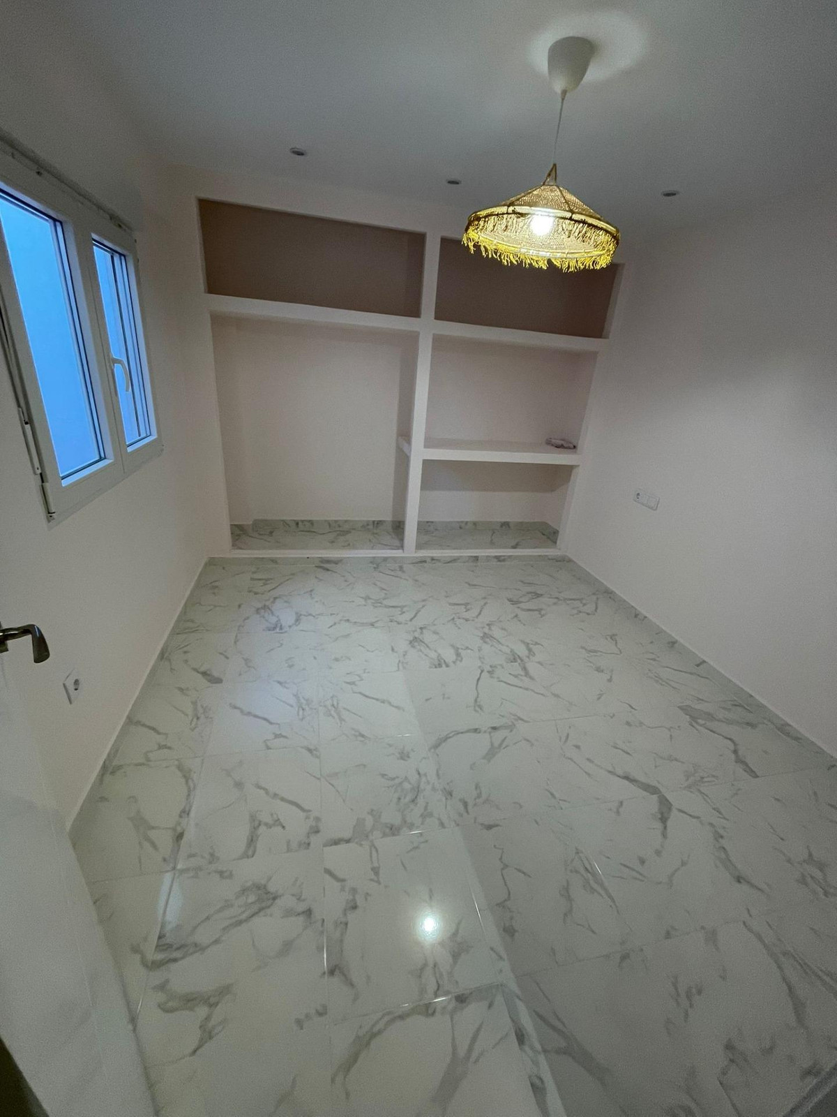 Se vende Apartamento Planta Media de 3 dormitorios en Costa Blanca, Alicante, España
