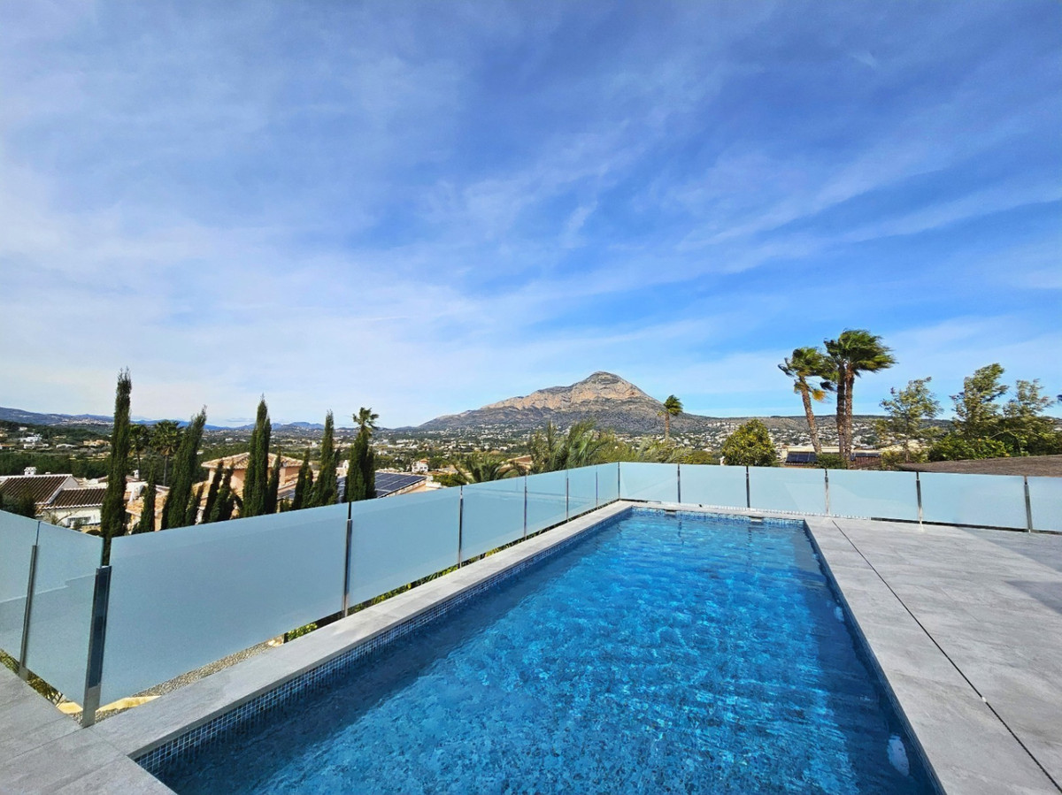 3 Bed Townhouse for sale in Javea Costa Blanca, Alicante, Spain