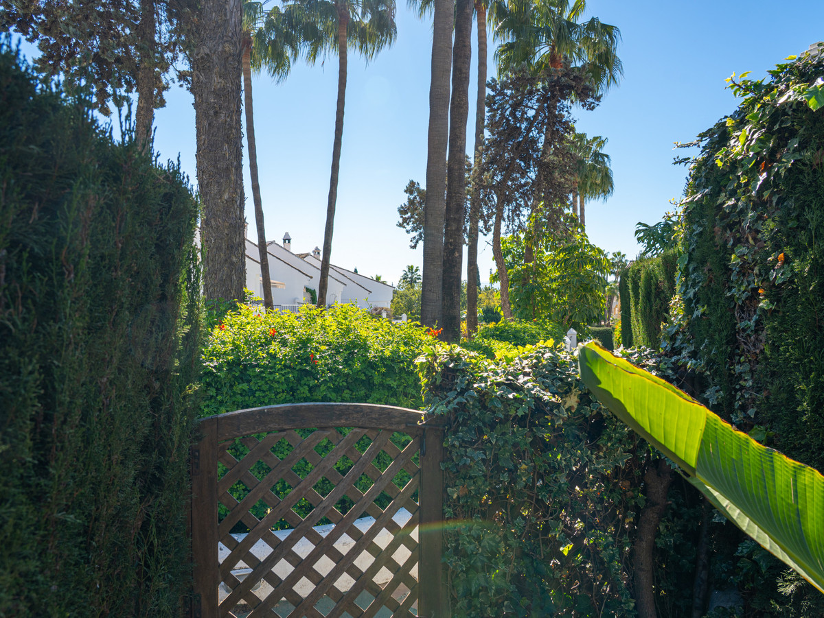 3 Bed Townhouse for sale in The Golden Mile Costa Del Sol, Málaga, Spain
