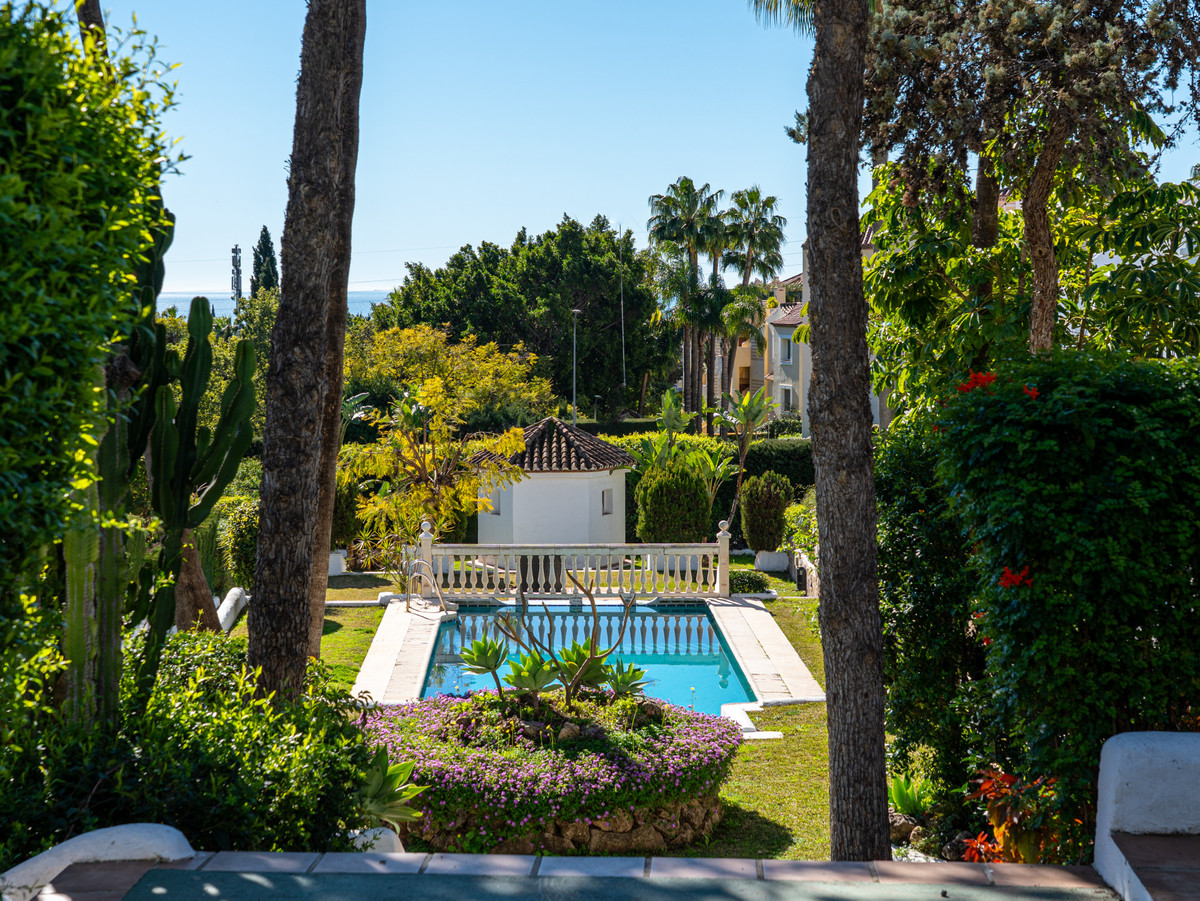 3 Bed Townhouse for sale in The Golden Mile Costa Del Sol, Málaga, Spain