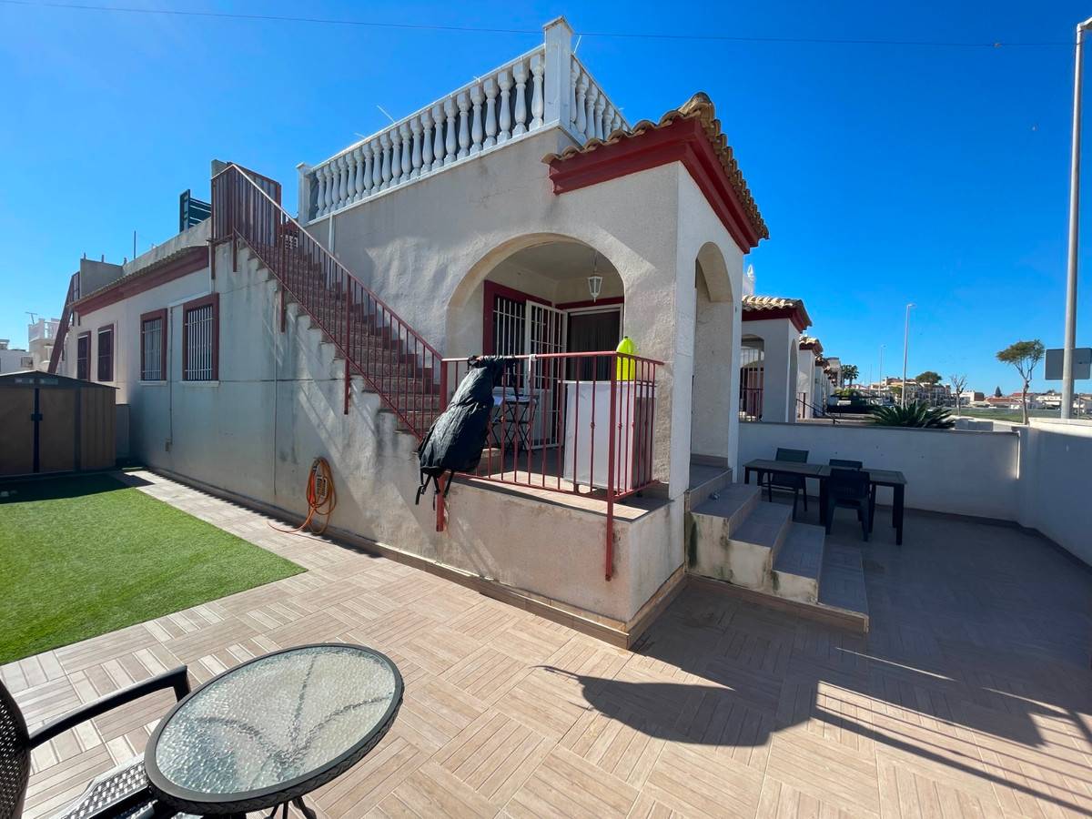 2 Bed Townhouse for sale in Daya Vieja Costa Blanca, Alicante, Spain