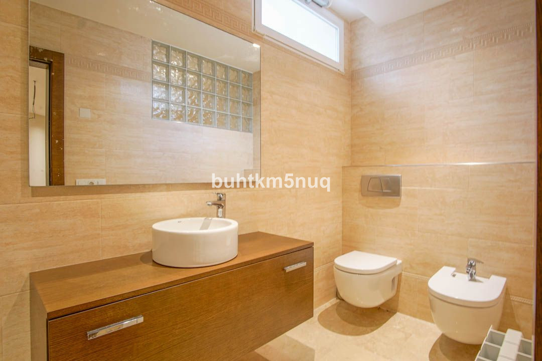 5 Bed Townhouse for sale in Lalfás Del Pi Costa Blanca, Alicante, Spain