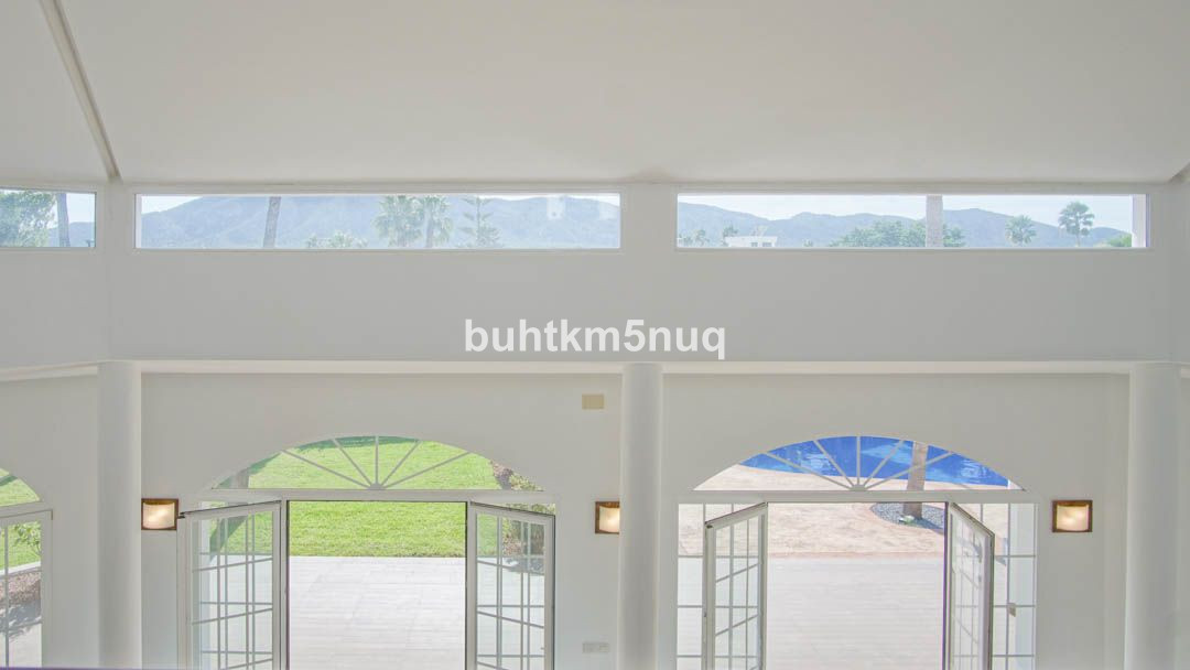 5 Bed Townhouse for sale in Lalfás Del Pi Costa Blanca, Alicante, Spain