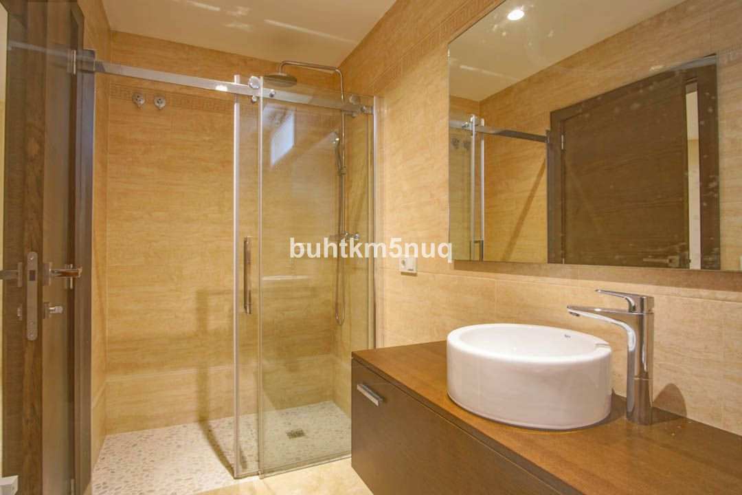 5 Bed Townhouse for sale in Lalfás Del Pi Costa Blanca, Alicante, Spain
