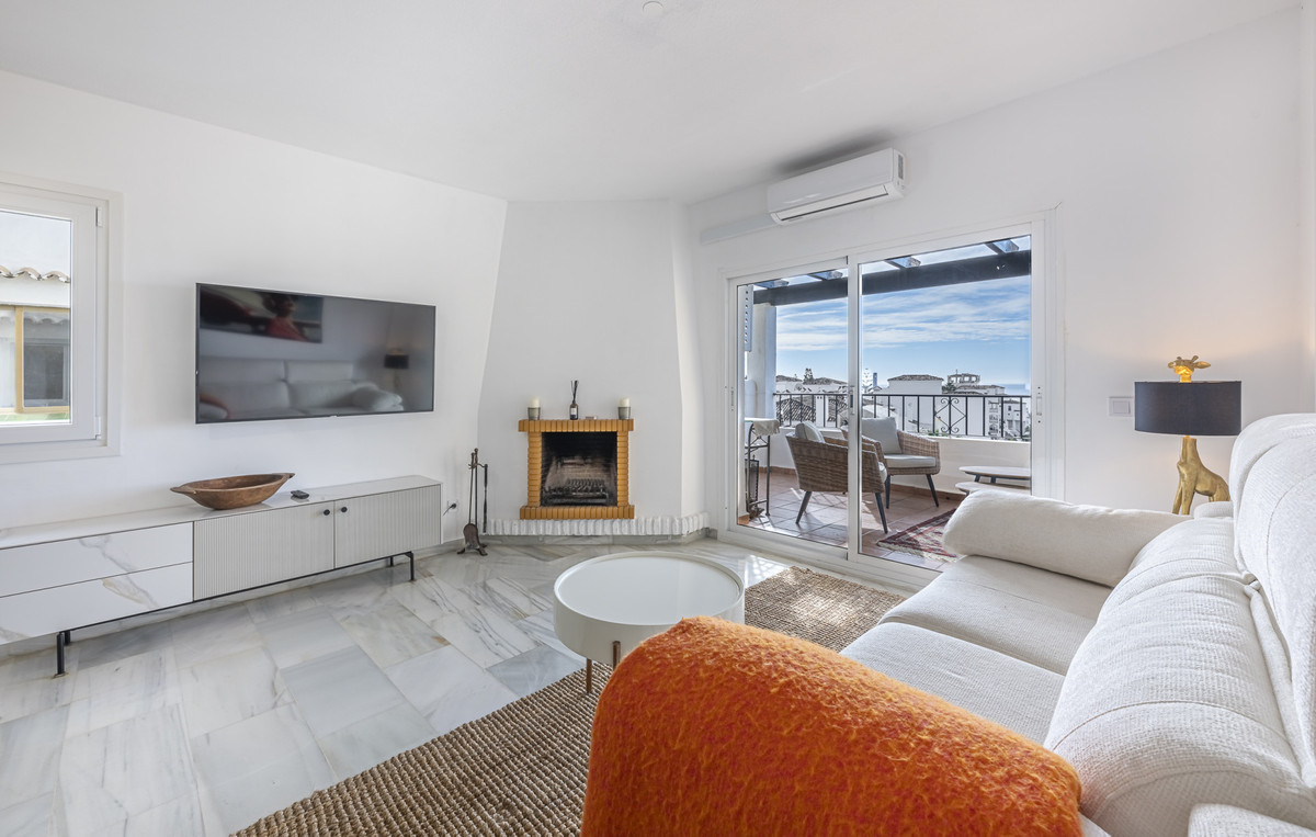 2 Bed Apartment for sale in Mijas Costa Costa Del Sol, Málaga, Spain