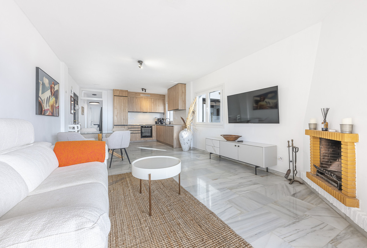 2 Bed Apartment for sale in Mijas Costa Costa Del Sol, Málaga, Spain