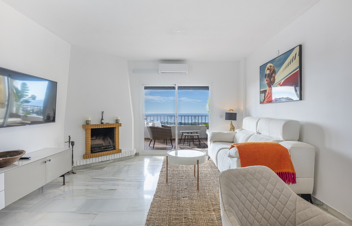 2 Bed Apartment for sale in Mijas Costa Costa Del Sol, Málaga, Spain