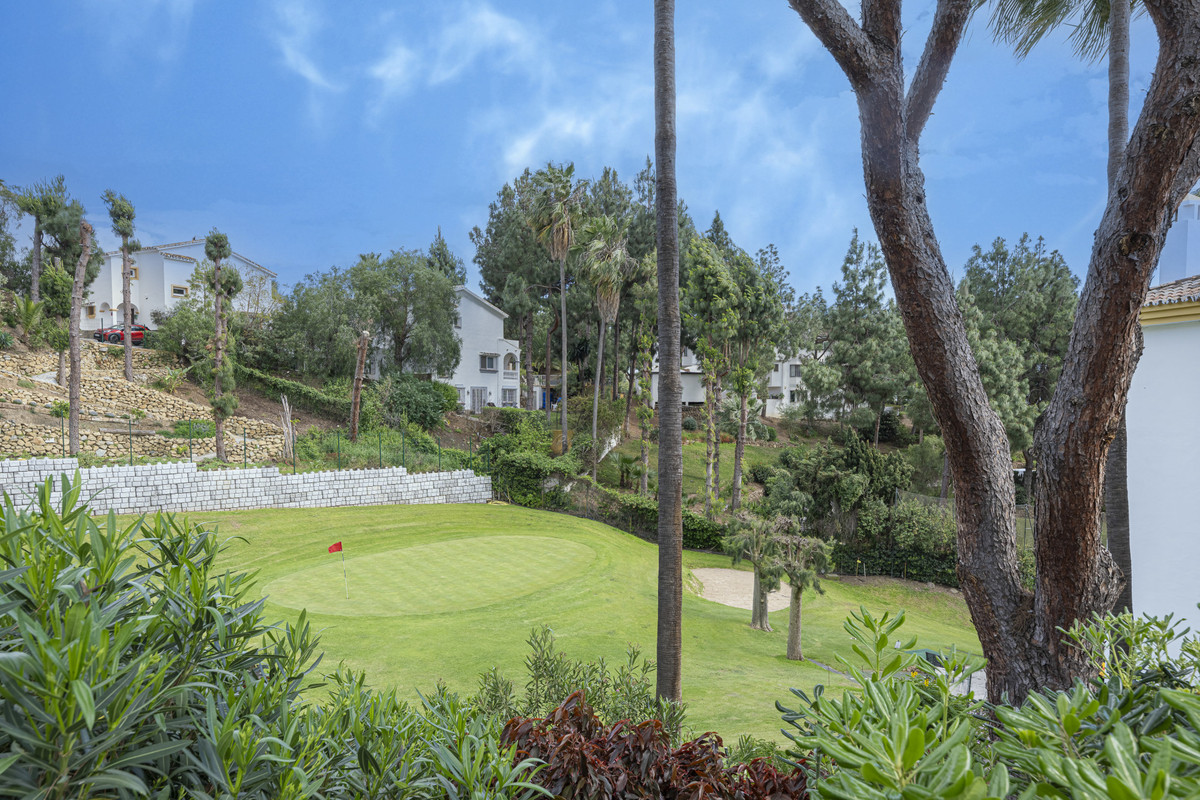 2 Bed Apartment for sale in Mijas Costa Costa Del Sol, Málaga, Spain