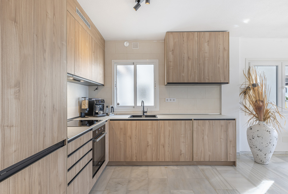2 Bed Apartment for sale in Mijas Costa Costa Del Sol, Málaga, Spain