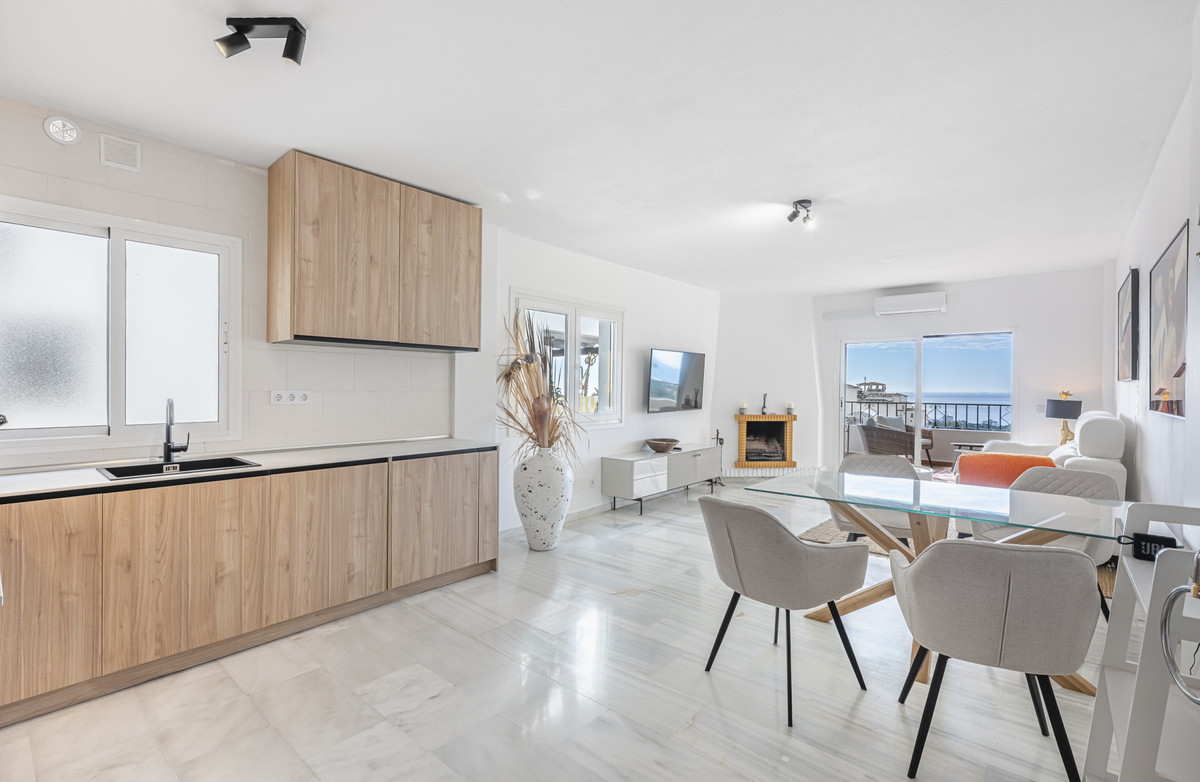 2 Bed Apartment for sale in Mijas Costa Costa Del Sol, Málaga, Spain