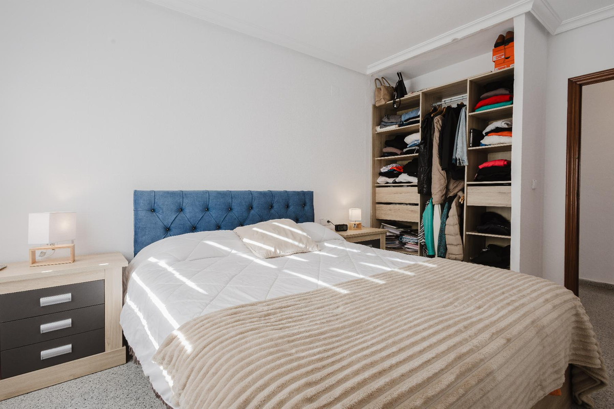 Se vende Apartamento Planta Baja de 4 dormitorios en Costa Blanca, Alicante, España