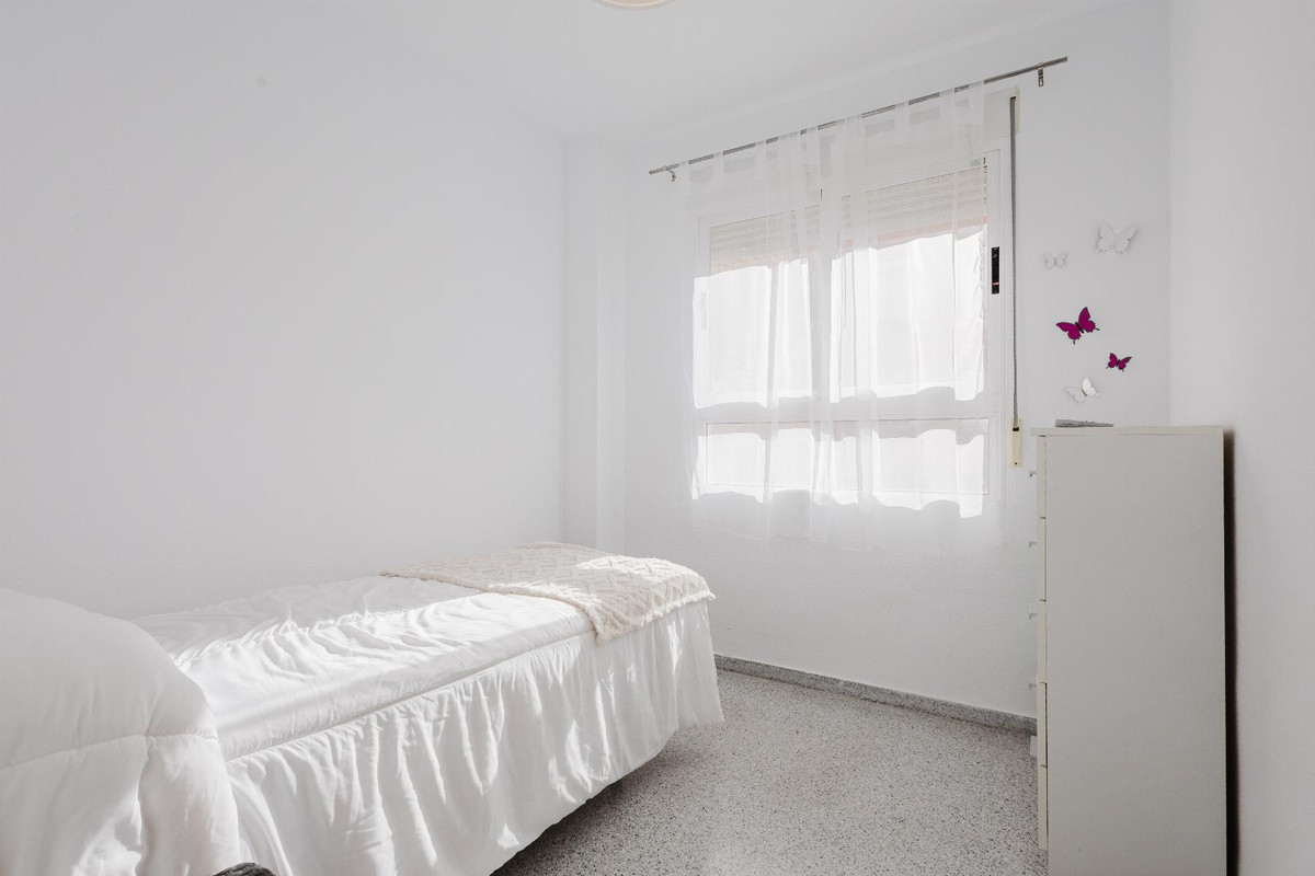 Se vende Apartamento Planta Baja de 4 dormitorios en Costa Blanca, Alicante, España