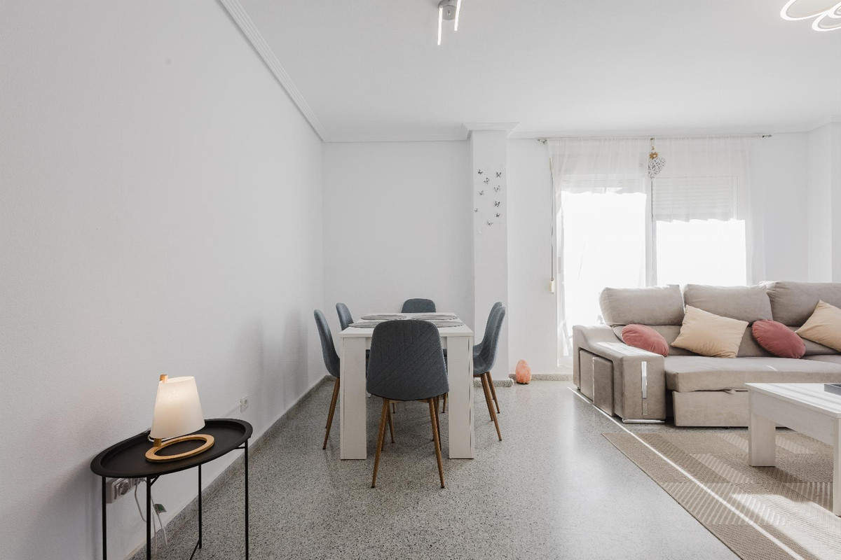 Se vende Apartamento Planta Baja de 4 dormitorios en Costa Blanca, Alicante, España