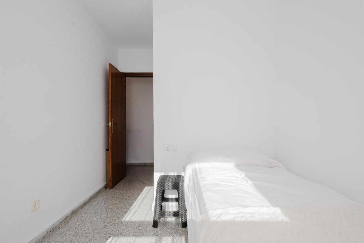 Se vende Apartamento Planta Baja de 4 dormitorios en Costa Blanca, Alicante, España