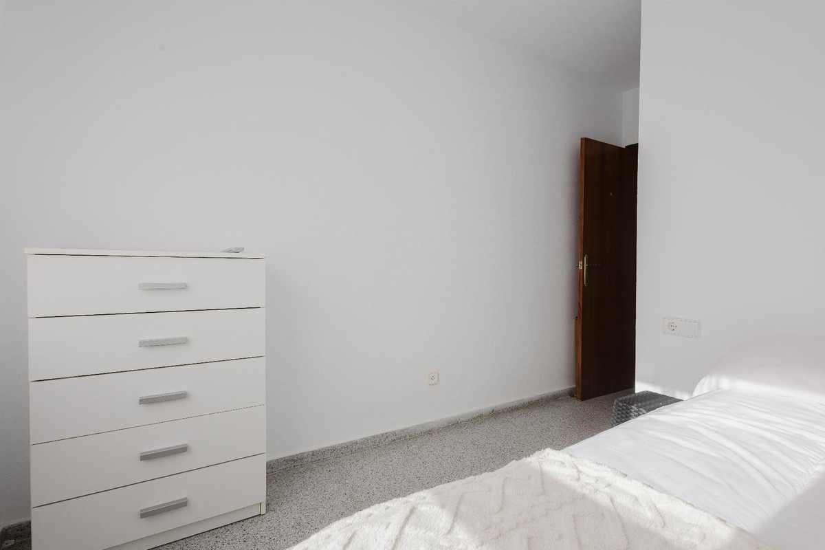 Se vende Apartamento Planta Baja de 4 dormitorios en Costa Blanca, Alicante, España