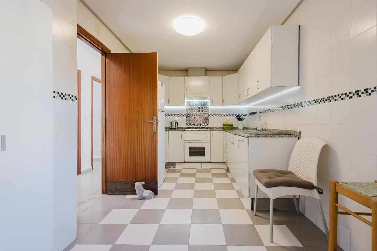 Se vende Apartamento Planta Baja de 4 dormitorios en Costa Blanca, Alicante, España