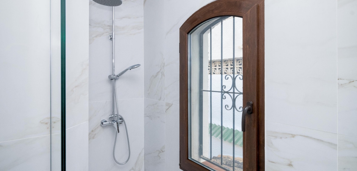 Se vende Adosada de 3 dormitorios en Costa Blanca, Alicante, España