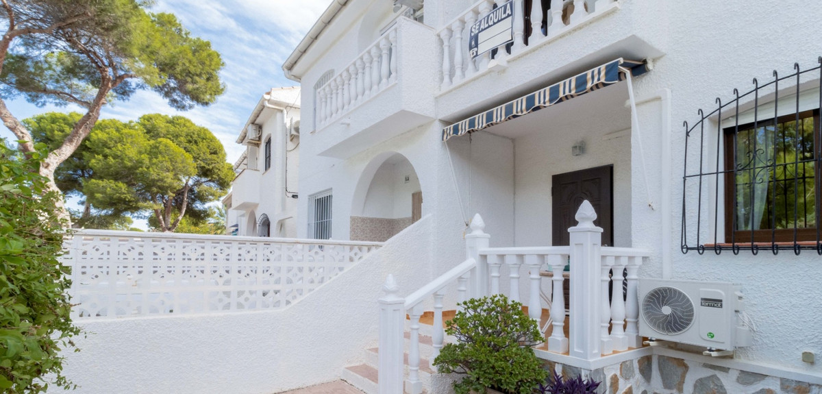 Se vende Adosada de 3 dormitorios en Costa Blanca, Alicante, España