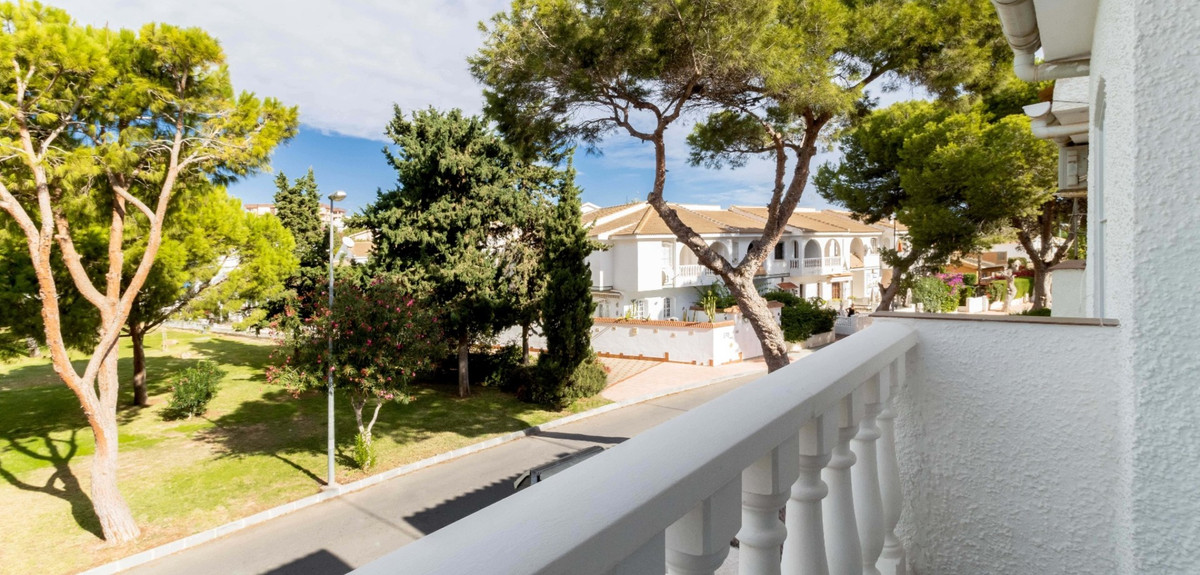 Se vende Adosada de 3 dormitorios en Costa Blanca, Alicante, España