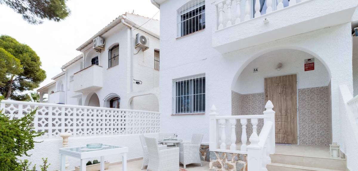 Se vende Adosada de 3 dormitorios en Costa Blanca, Alicante, España