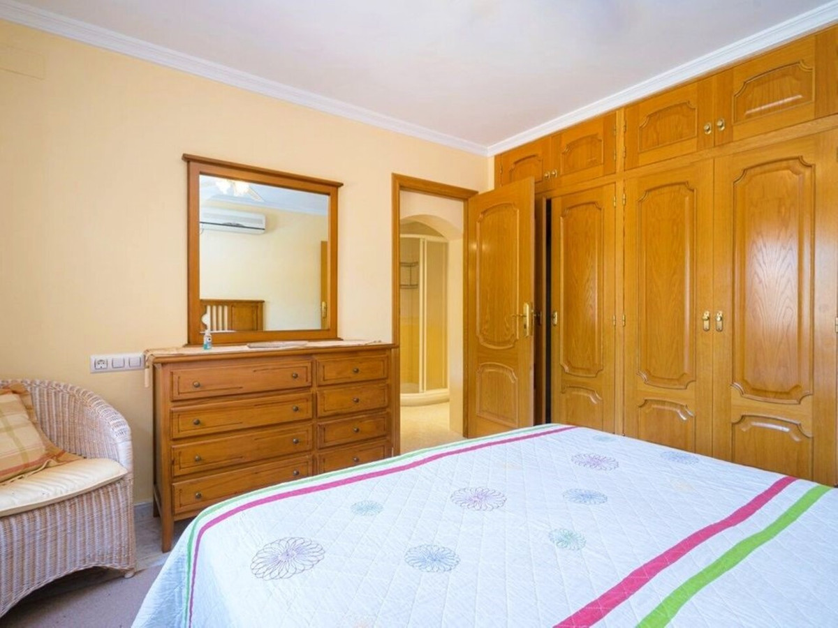 Se vende Villa - Chalet de 3 dormitorios en Costa Blanca, Alicante, España