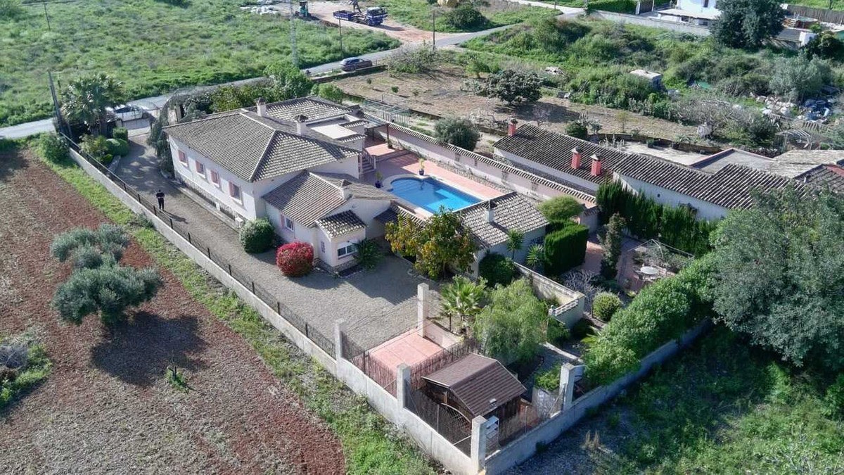 Se vende Villa - Chalet de 3 dormitorios en Costa Blanca, Alicante, España