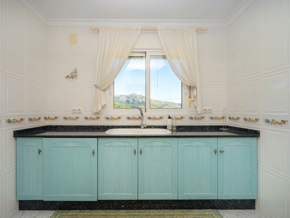 Se vende Villa - Chalet de 3 dormitorios en Costa Blanca, Alicante, España