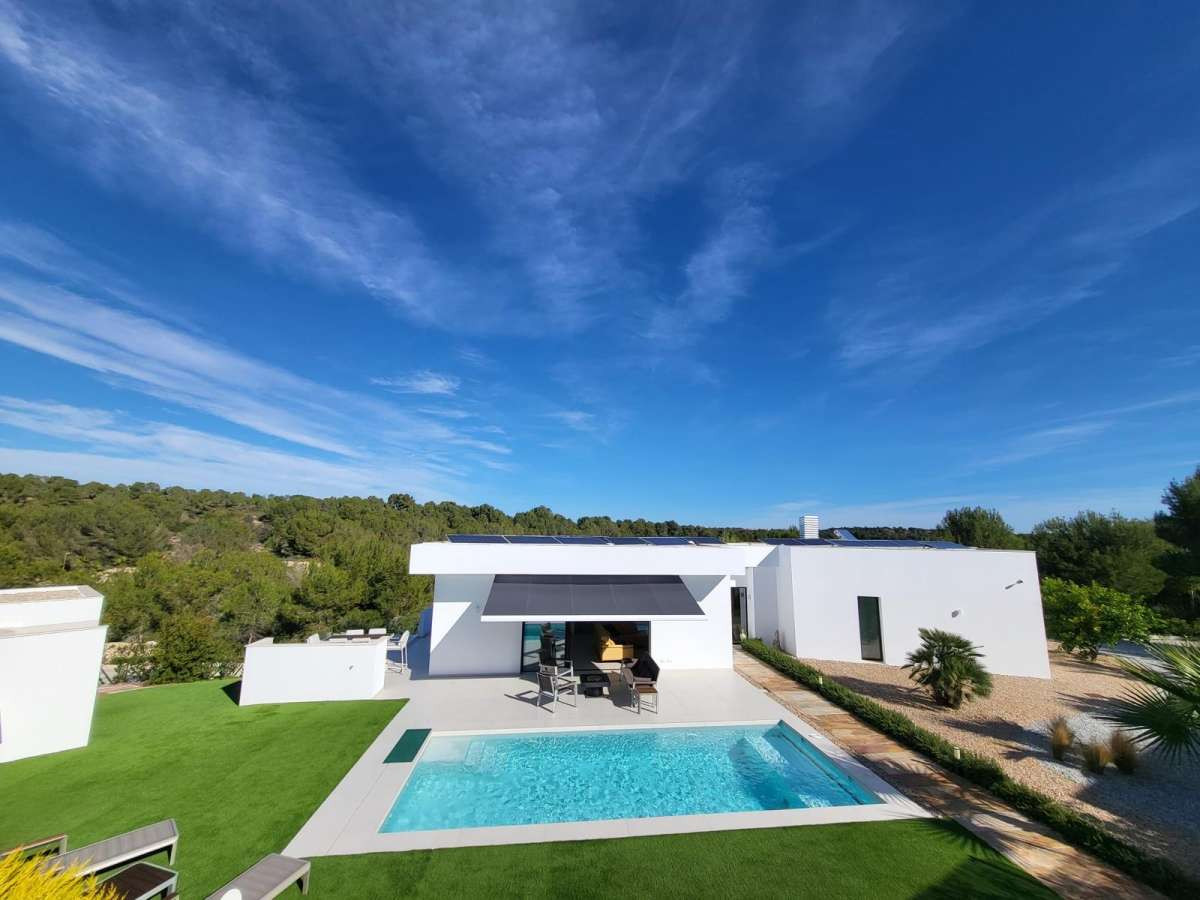 5 Bed Townhouse for sale in Las Colinas Golf Costa Blanca, Alicante, Spain