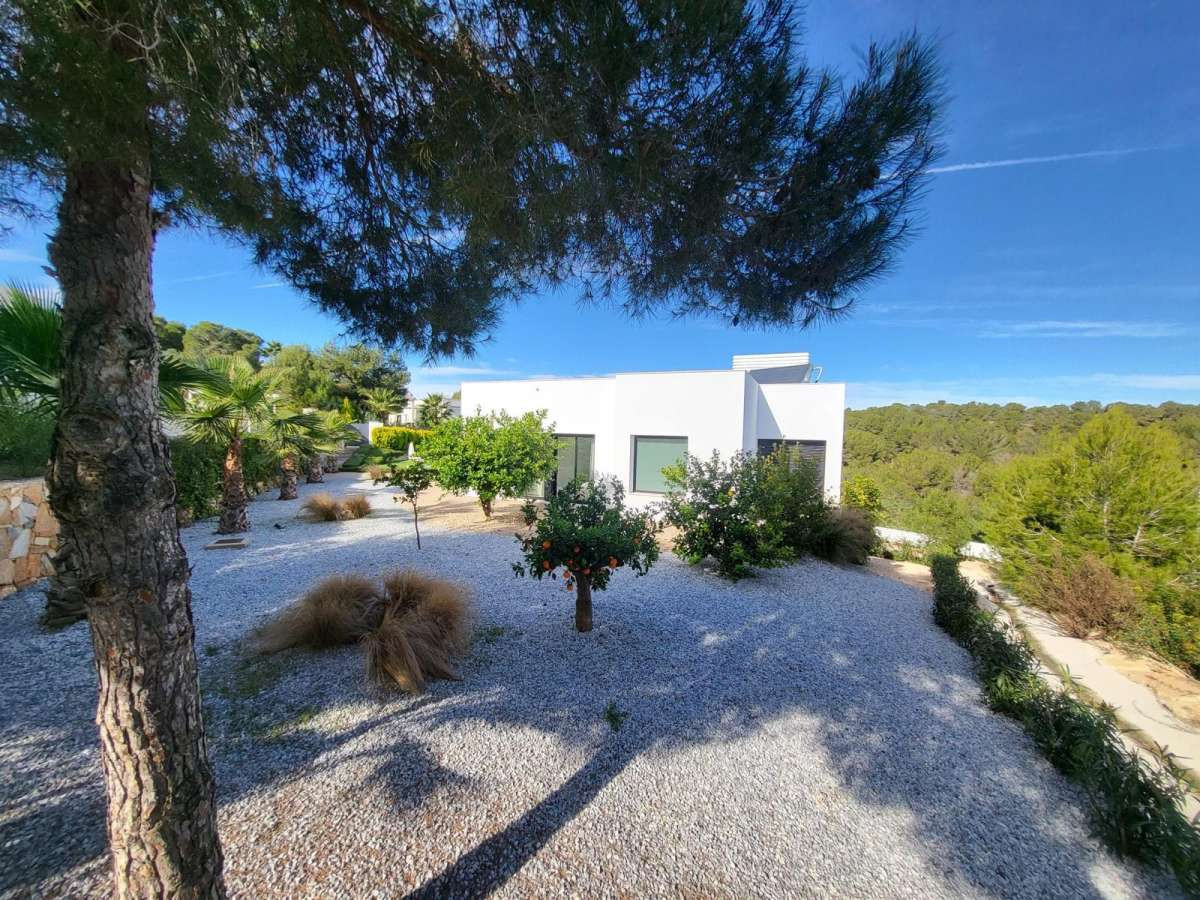 5 Bed Townhouse for sale in Las Colinas Golf Costa Blanca, Alicante, Spain