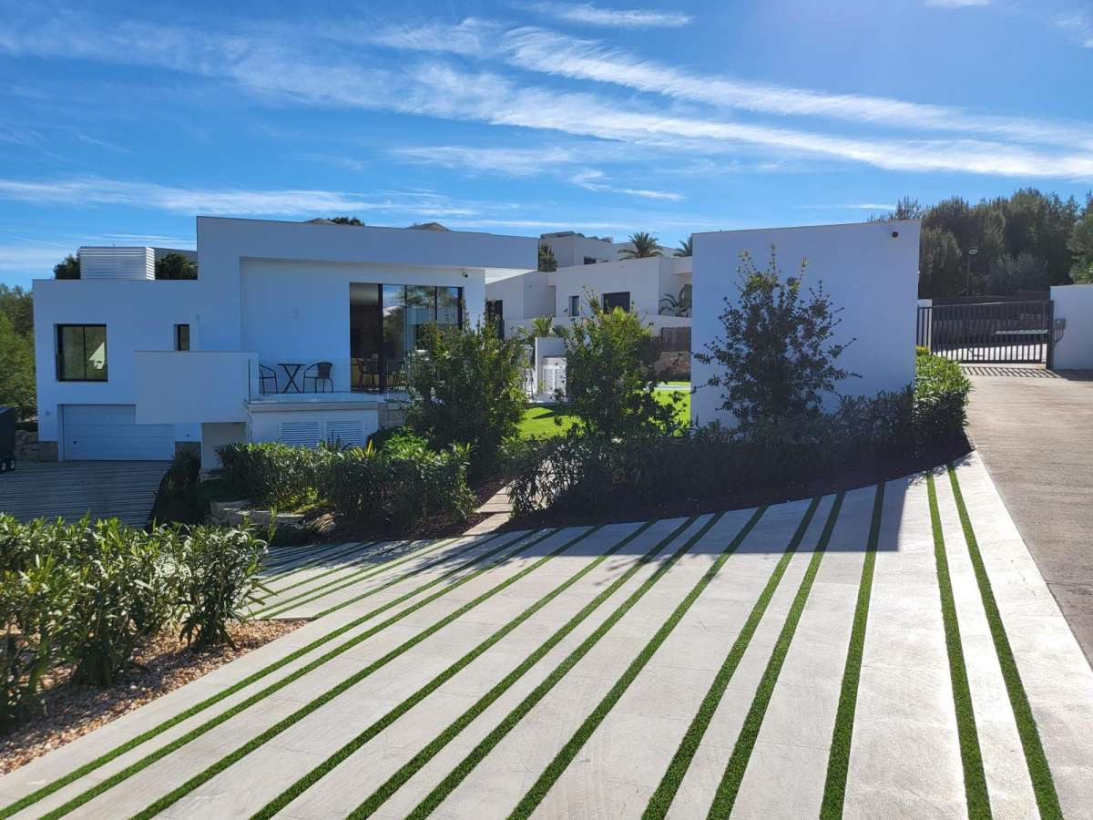5 Bed Townhouse for sale in Las Colinas Golf Costa Blanca, Alicante, Spain