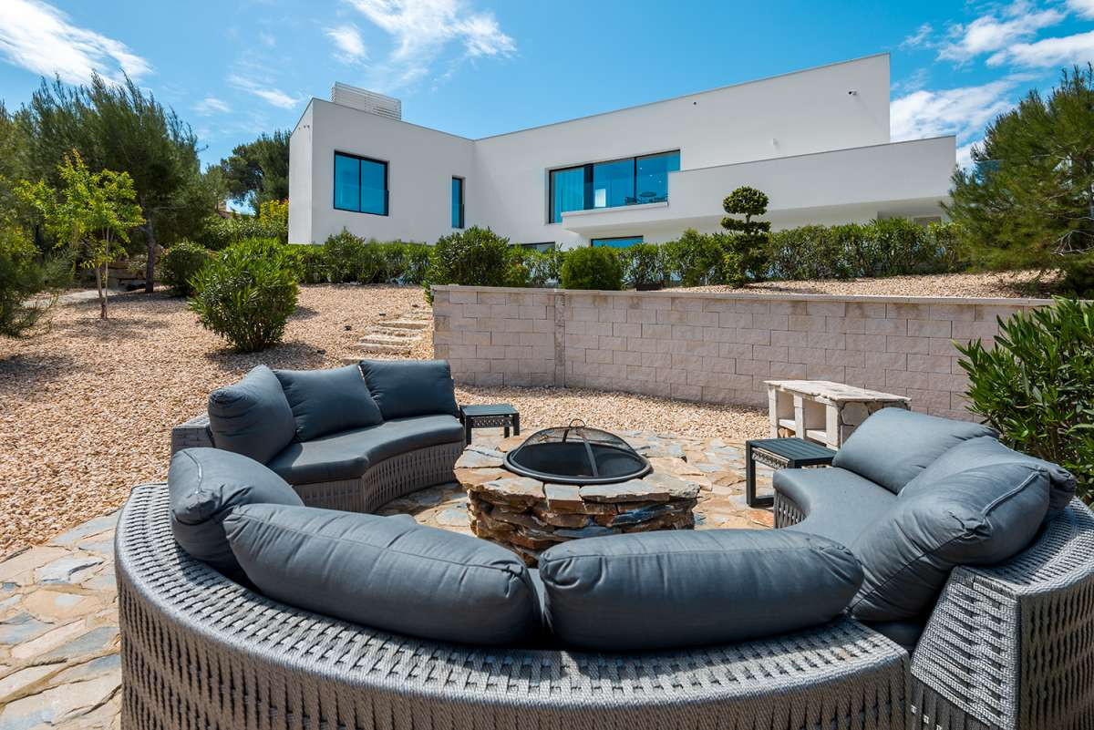 5 Bed Townhouse for sale in Las Colinas Golf Costa Blanca, Alicante, Spain