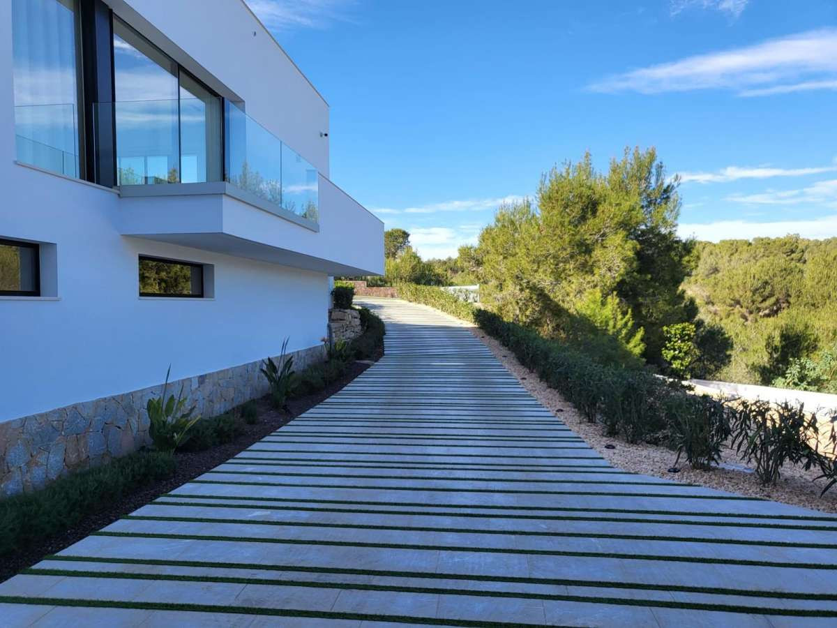5 Bed Townhouse for sale in Las Colinas Golf Costa Blanca, Alicante, Spain