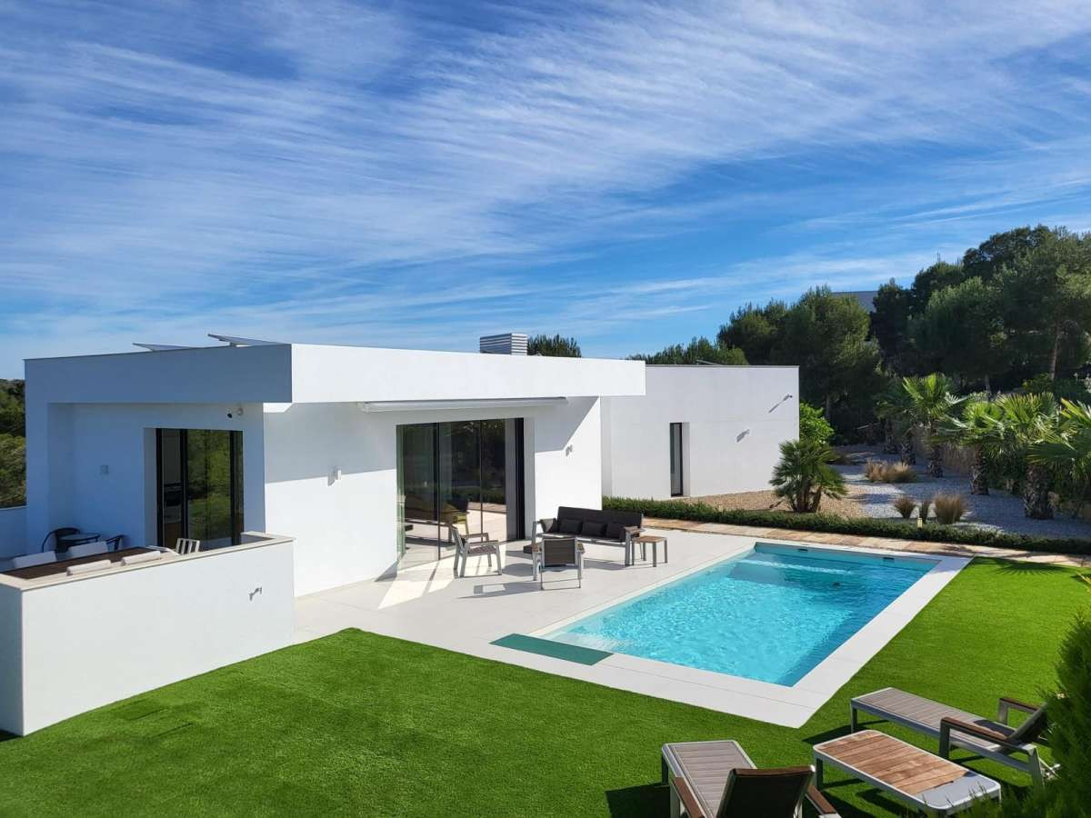 5 Bed Townhouse for sale in Las Colinas Golf Costa Blanca, Alicante, Spain