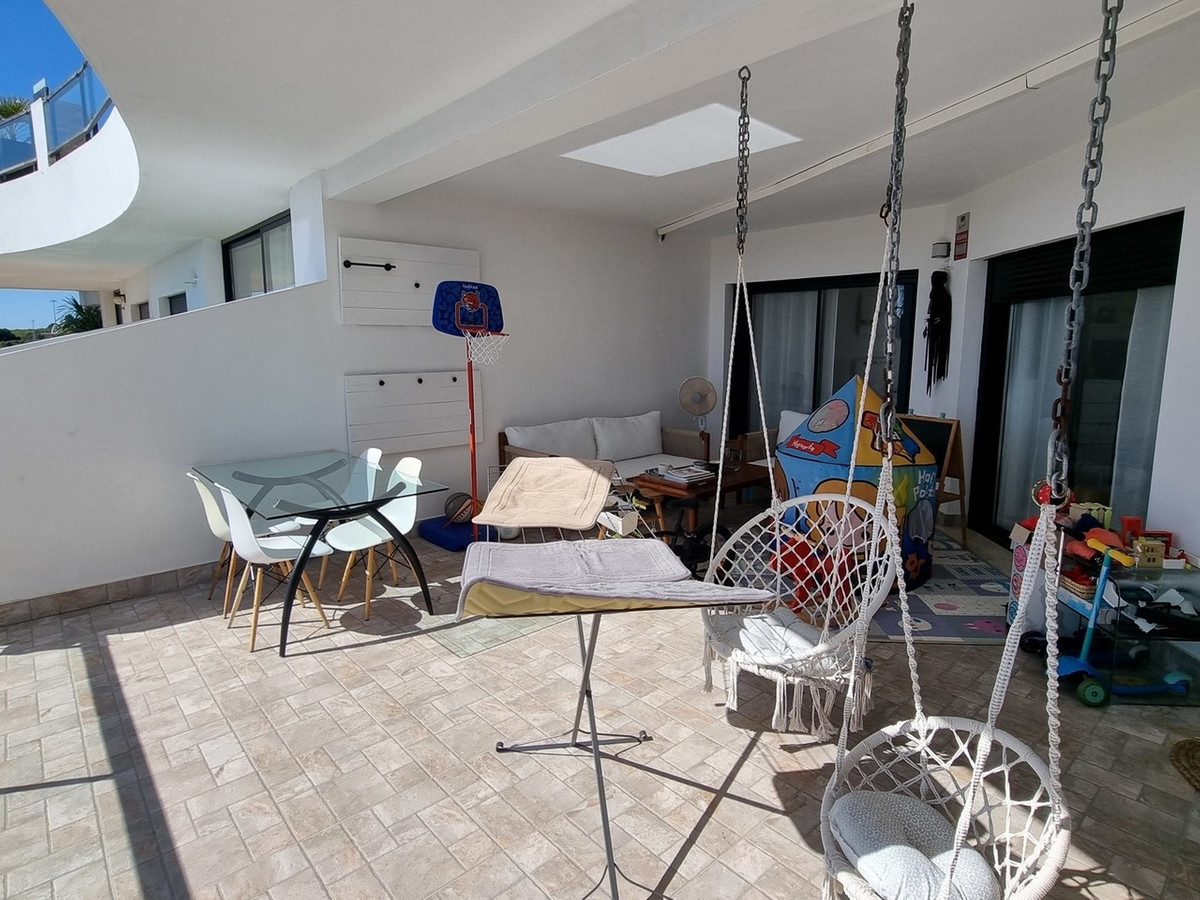 Se vende Apartamento Planta Media de 3 dormitorios en Costa Del Sol, Málaga, España
