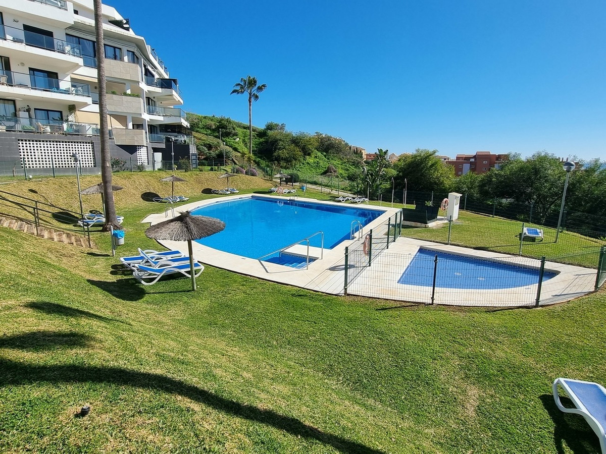 Se vende Apartamento Planta Media de 3 dormitorios en Costa Del Sol, Málaga, España