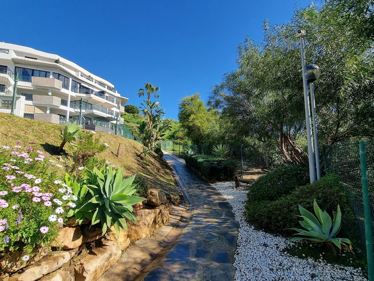 Se vende Apartamento Planta Media de 3 dormitorios en Costa Del Sol, Málaga, España