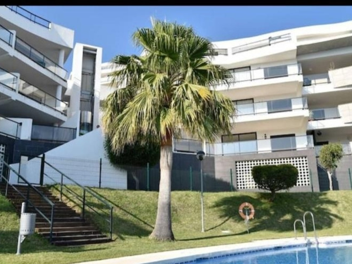 Se vende Apartamento Planta Media de 3 dormitorios en Costa Del Sol, Málaga, España