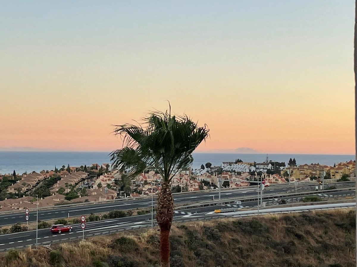 Se vende Apartamento Planta Media de 3 dormitorios en Costa Del Sol, Málaga, España