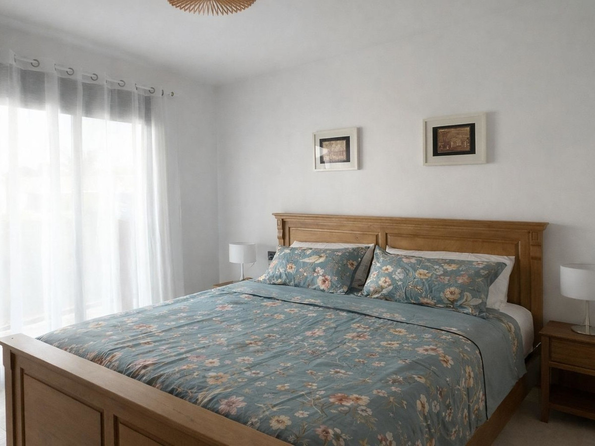 Se vende Apartamento Planta Media de 3 dormitorios en Costa Del Sol, Málaga, España