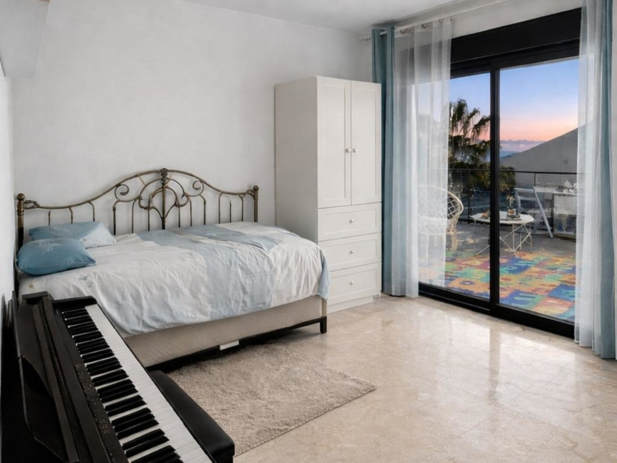Se vende Apartamento Planta Media de 3 dormitorios en Costa Del Sol, Málaga, España